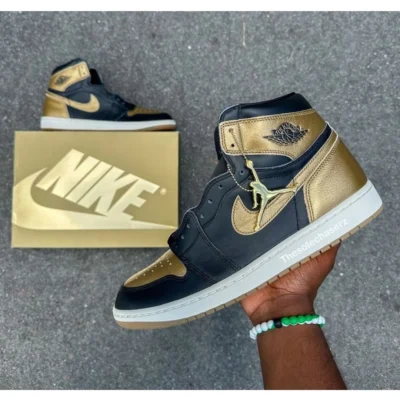 Jordan 1 Retro High OG 'Metallic Gold' - Image 4