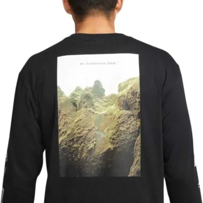 Nike ACG Long-Sleeve Iceland Info Shirt - Black - Image 3