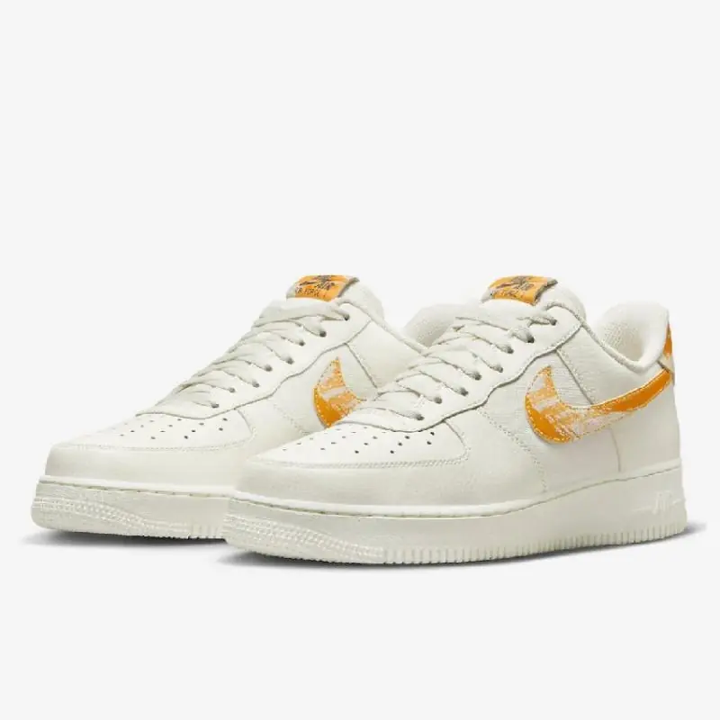 Nike Air Force 1 '07 Sail/Orange - Image 2