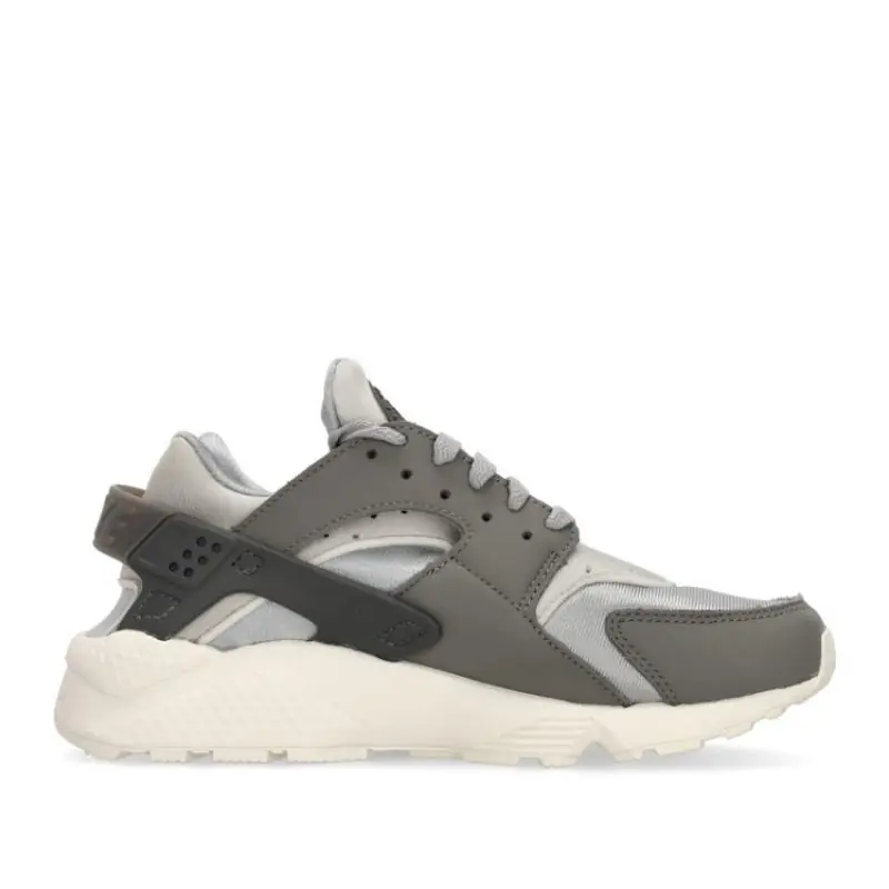 Nike Air Huarache 'Iron Grey'