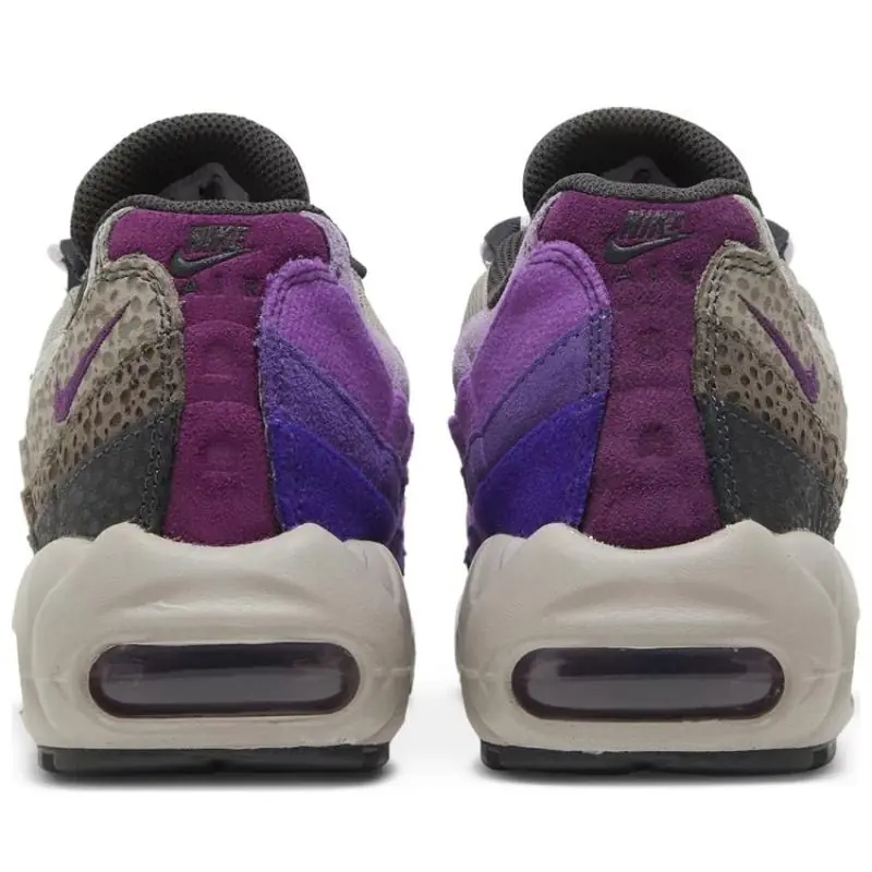 Nike Air Max 95 (W) 'Viotech' - Image 3