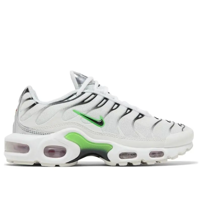 Nike Air Max Plus (W) - White / Green Strike
