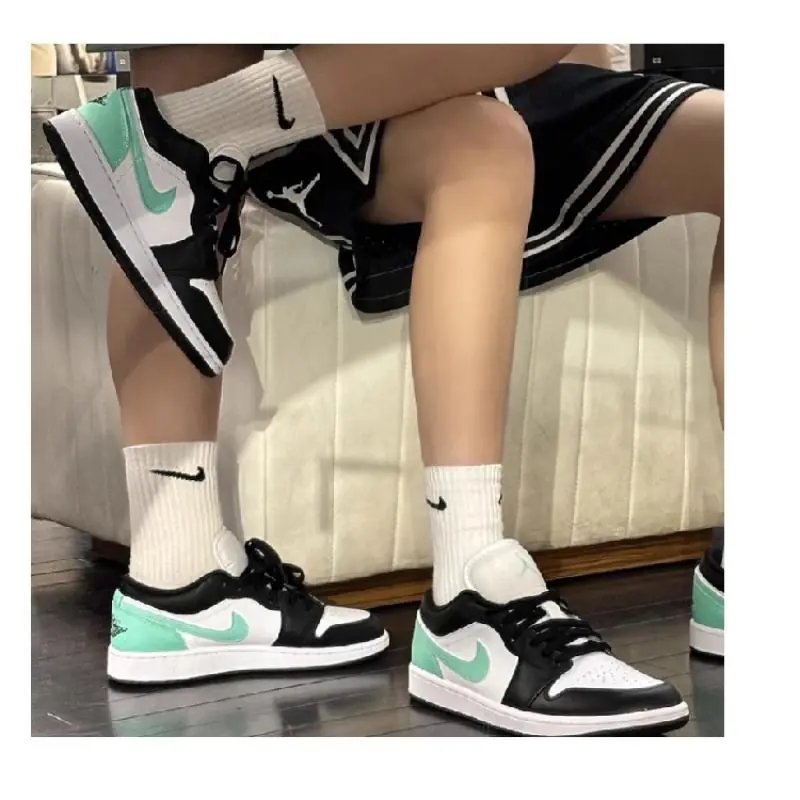 Air Jordan 1 Low 'Green Glow' - Image 4
