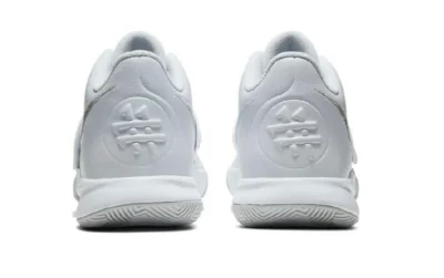 Kyrie Flytrap 3 'Pure Platinum' - Image 3