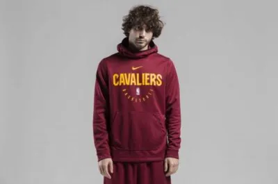 Nike NBA Cleveland Cavaliers Spotlight PO Hoodie - Team Red - Image 2