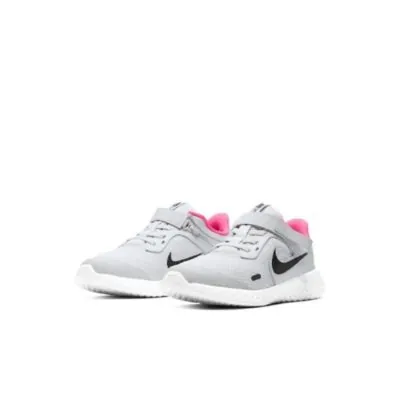 Nike Revolution 5 FlyEase - Image 2