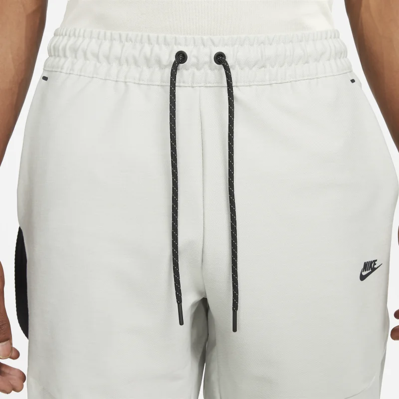 Nike Sportswear Dri-Fit Tech Pack Pants Light Silver/Black - Image 2
