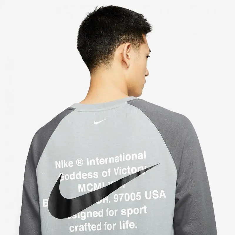 Nike Sportswear Swoosh Crew/Pulóver - Részecske Szürke/Vas Szürke - Image 3
