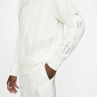Nike Sportswear Swoosh Fleece Crew Sweatshirt  - Bone White - Image 2