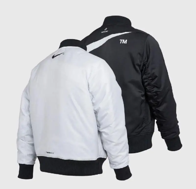 Nike Sportswear Swoosh Therma Reversible Bomber Jacket Black/White - Image 3
