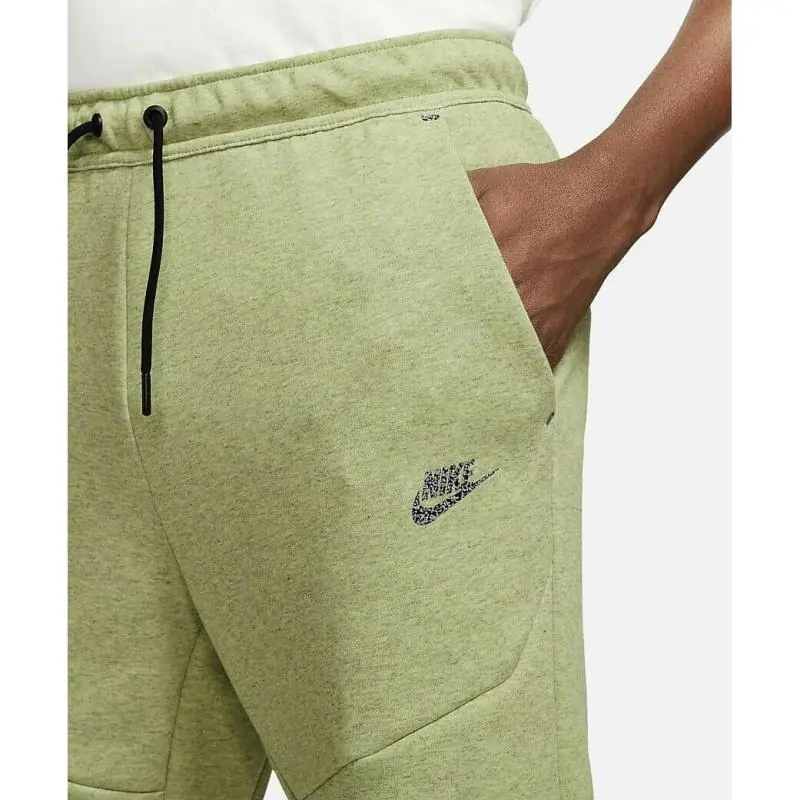 Nike Sportswear Tech Fleece Jogger - Lime Ice/ Heather - Image 3