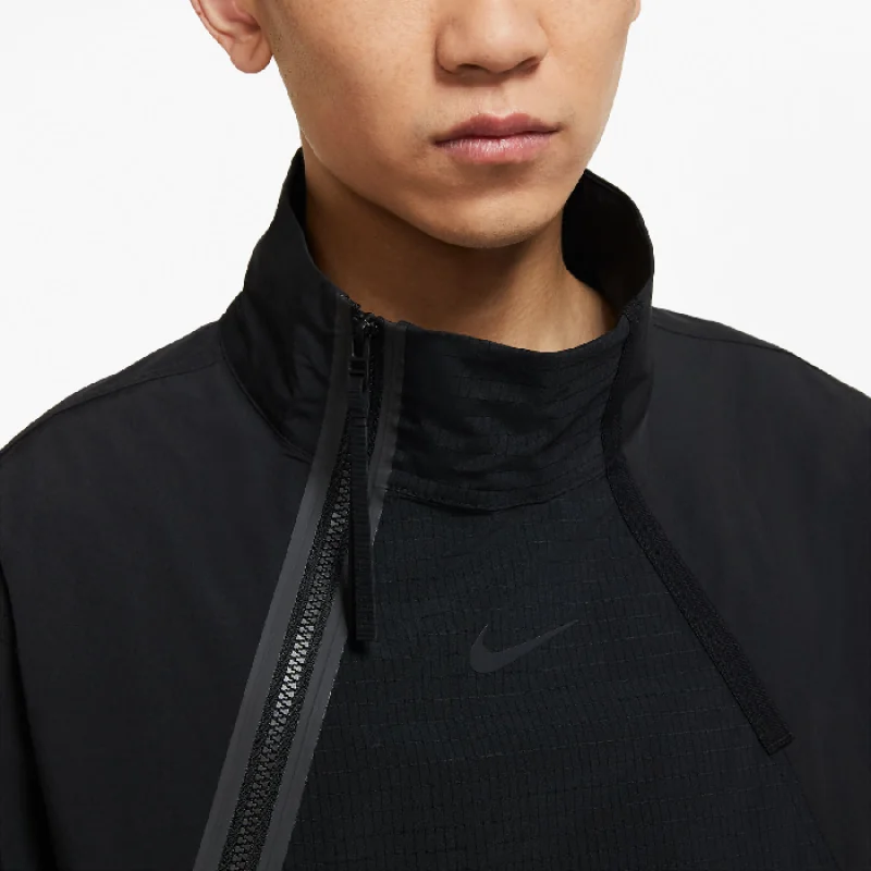 Nike Sportswear Tech Pack Woven 1/2-Zip Jacket Black/Black - Image 3
