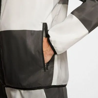 Nike Windrunner Wild Run Running Jacket - Dark Somke Grey/ Particle Grey - Image 4