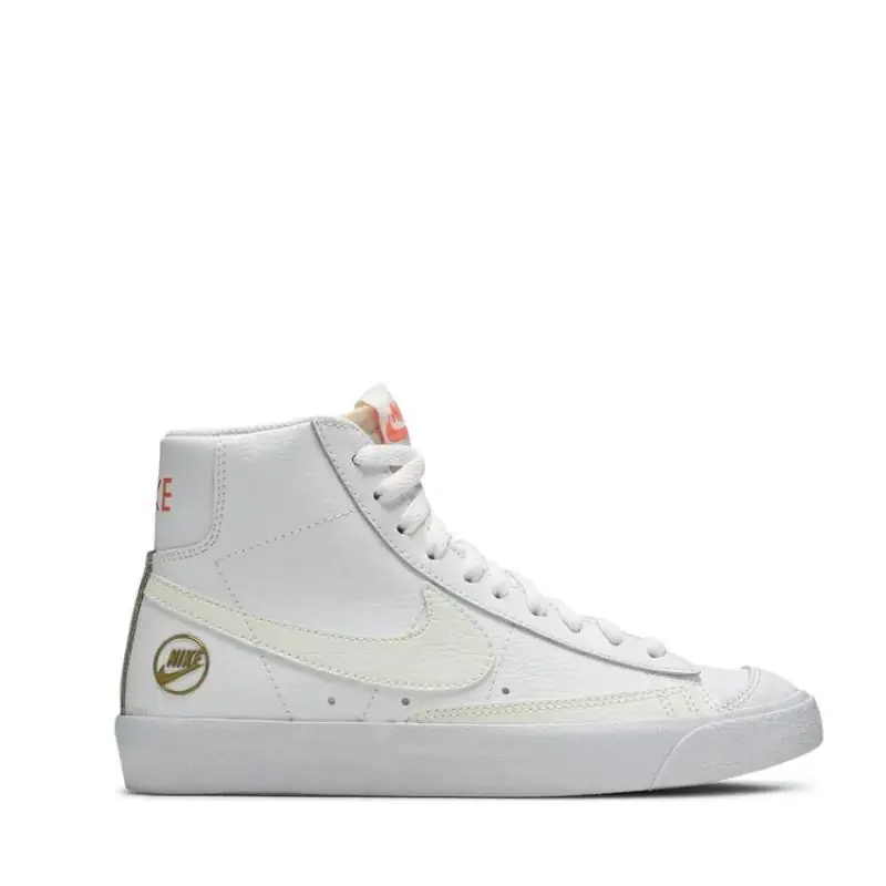 Nike Wmns Blazer Mid '77 Vintage 'Gold Emblem'