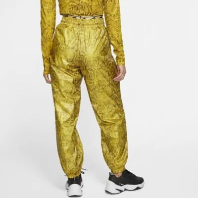 Nike Woven Jogger Nadrág (W) 'Yellow Python' - Image 2